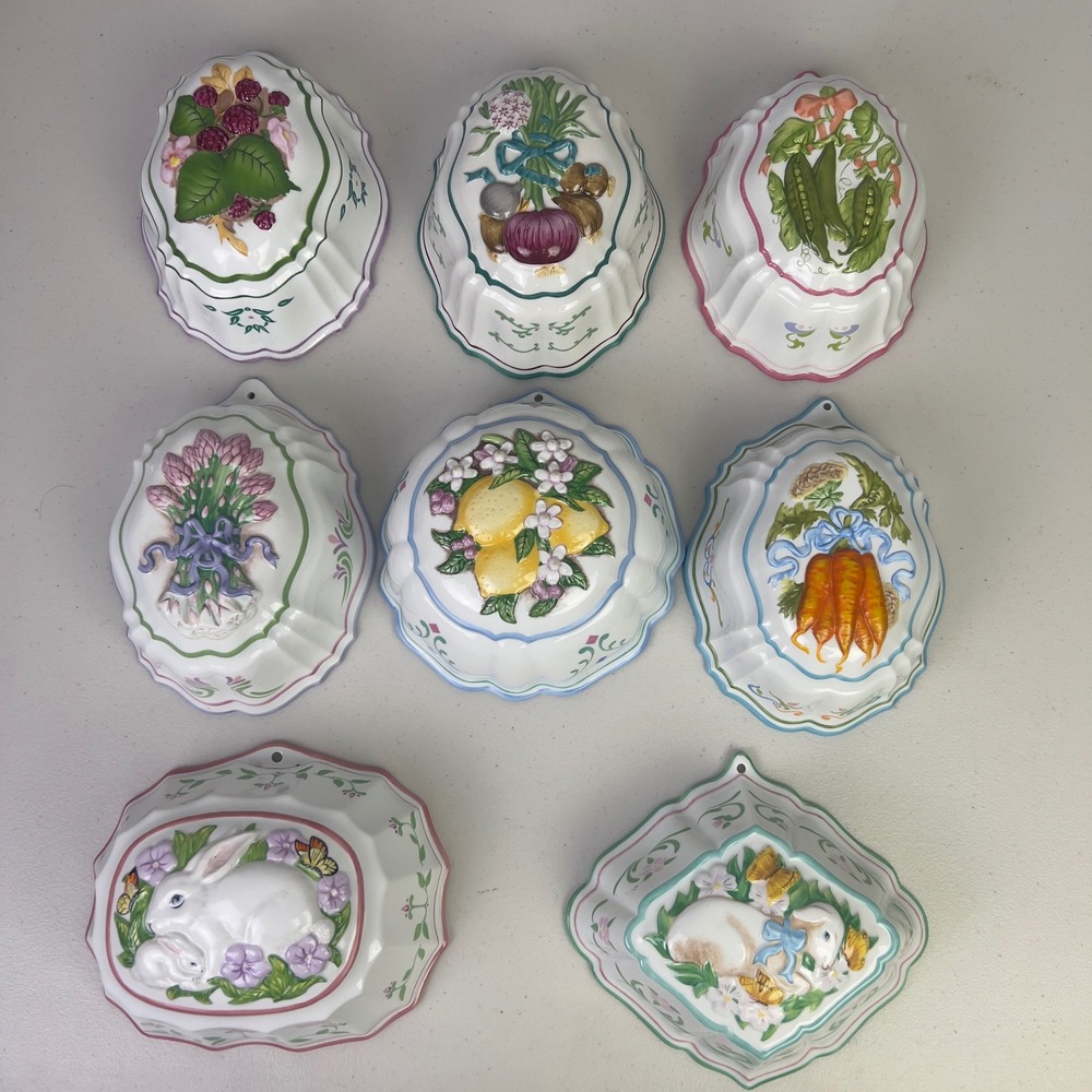 Franklin Mint Le Cordon Bleu Ceramic Molds Set 8 White Multi Excellent 1986